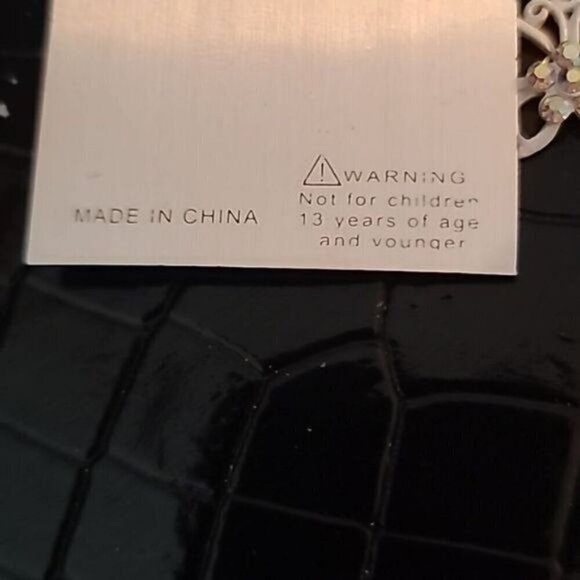 NWT Y2K Crystal White Butterfly Dangly Drop Earrings Pierced Ears - Picture 7 of 7